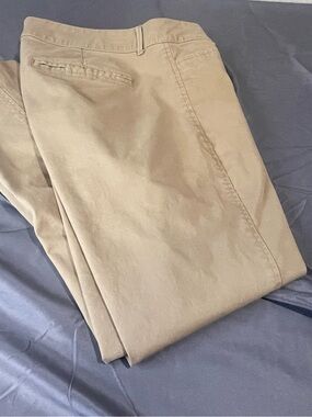 Old Navy Women's Cropped Chinos - Light Tan